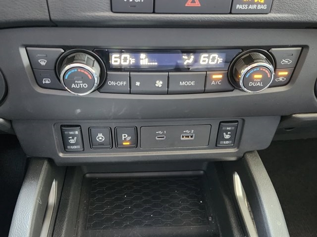 2024 Nissan Frontier SV