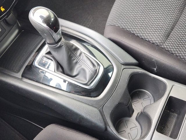 2022 Nissan Rogue Sport S