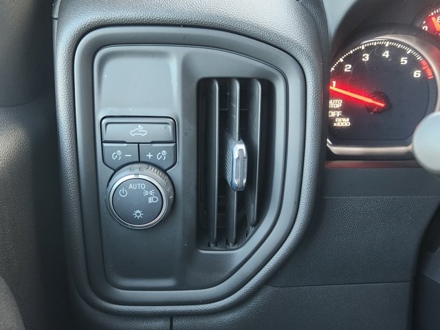 2022 Chevrolet Silverado 1500 Limited Custom