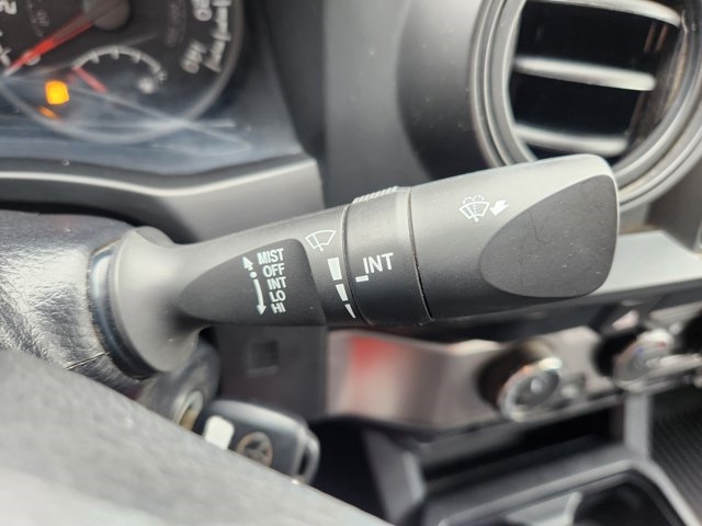 2021 Toyota Tacoma SR V6