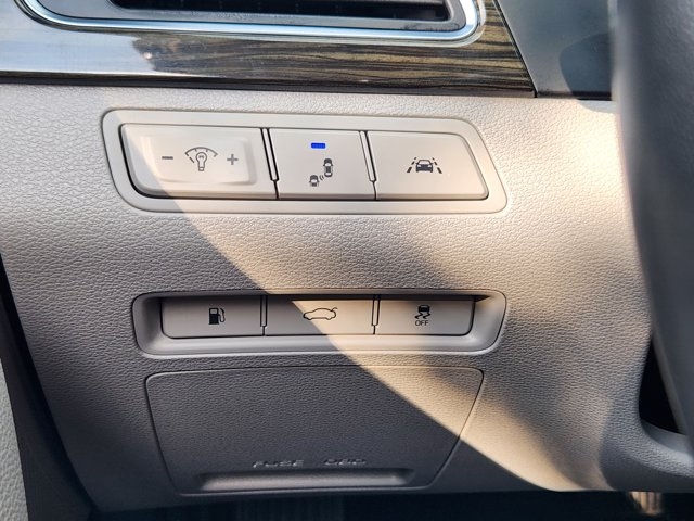 2017 Hyundai SONATA Hybrid Limited
