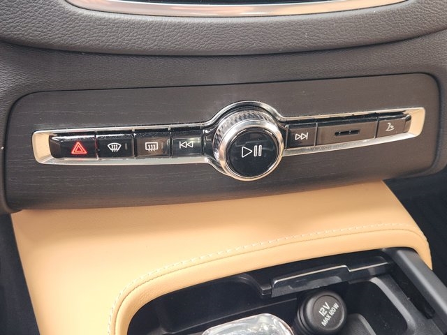 2022 Volvo XC90 Recharge T8 Inscription 7P