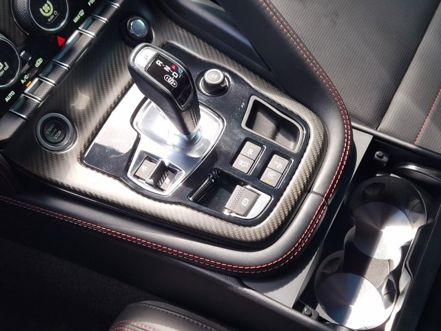 2019 Jaguar F-TYPE R