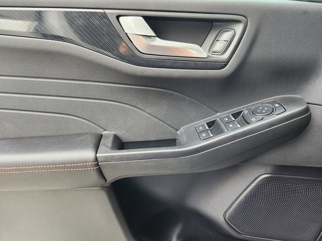 2023 Ford Escape Hybrid ST-Line