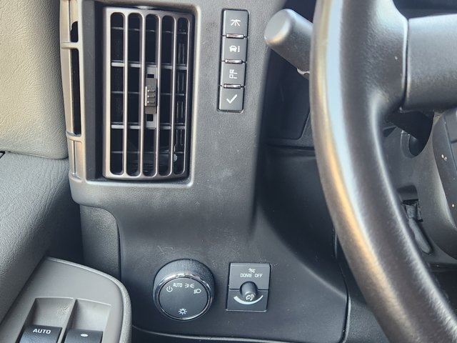 2023 Chevrolet Express 3500