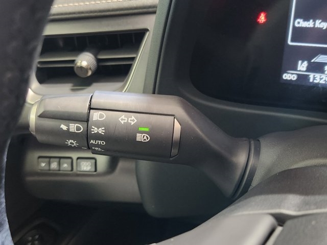 2025 Lexus UX 300h Premium