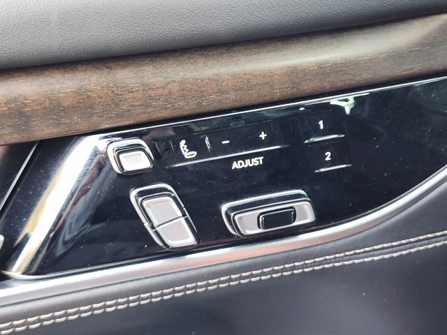2022 Jeep Grand Wagoneer Series II