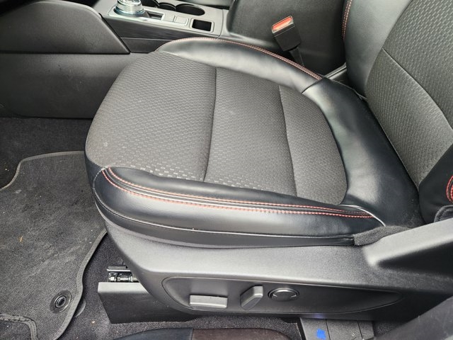 2023 Ford Escape Hybrid ST-Line