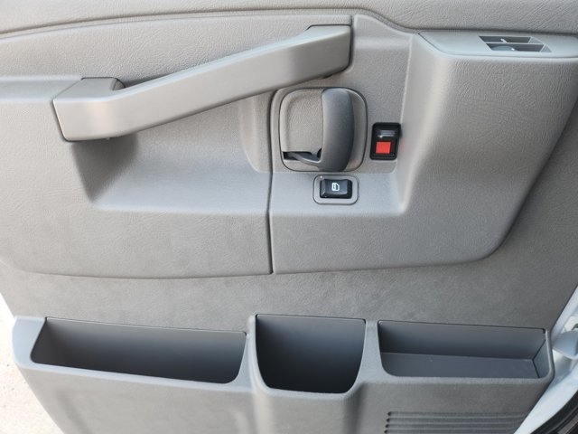 2023 Chevrolet Express 3500