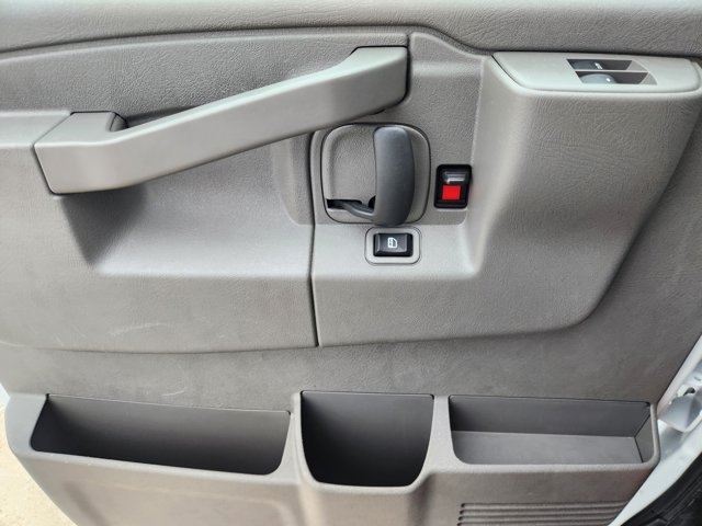 2023 Chevrolet Express 3500