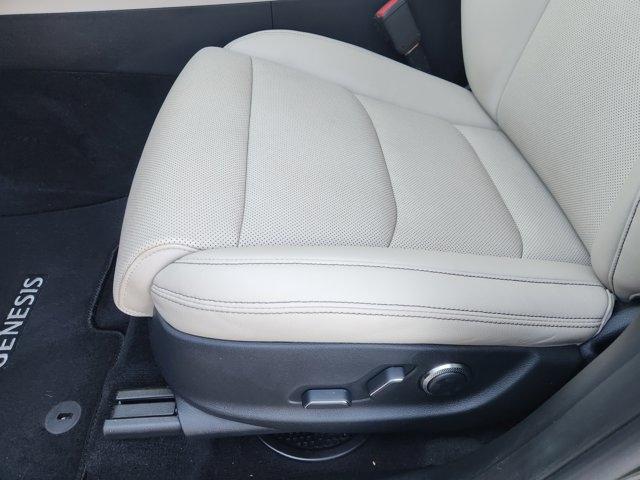 2022 Genesis GV70 2.5T Standard
