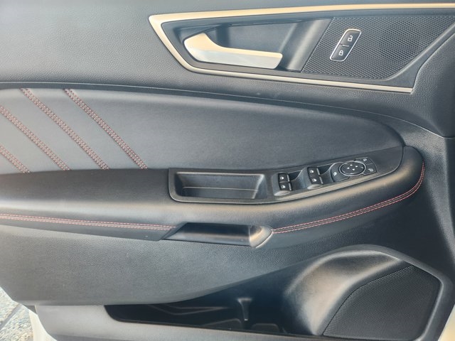 2022 Ford Edge ST-Line