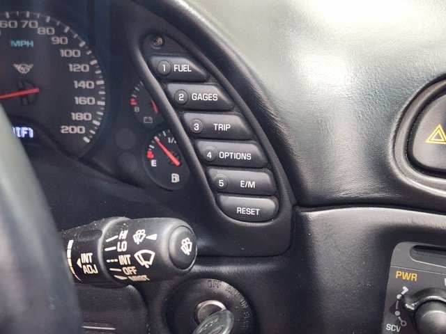 2004 Chevrolet Corvette 