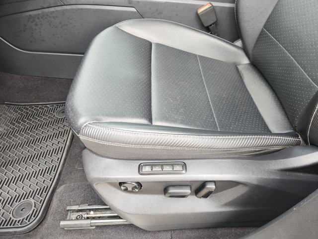 2022 Volkswagen Atlas Cross Sport V6 SEL R-Line 4Motion
