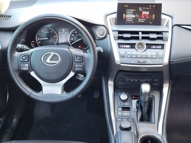 2017 Lexus NX 200t 
