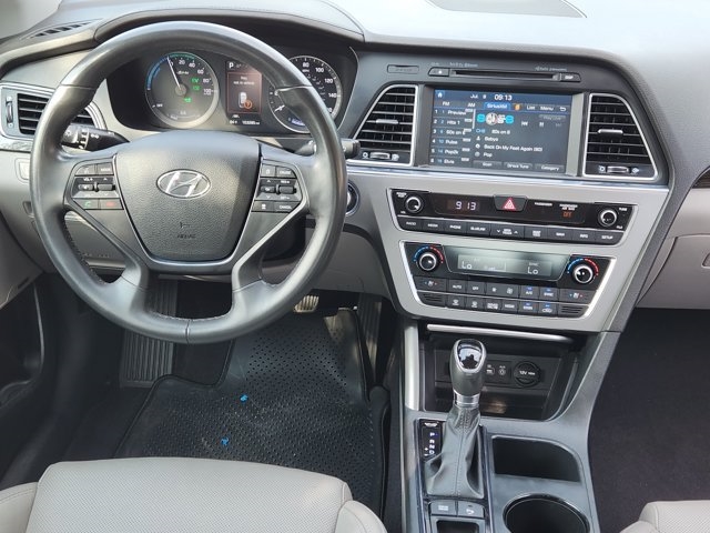 2017 Hyundai SONATA Hybrid Limited