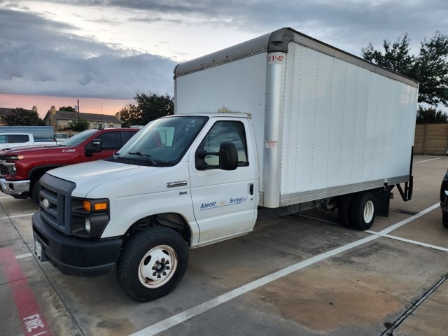 2016 Ford E-Series E-350 SD
