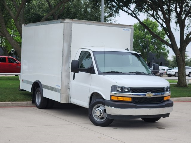 2023 Chevrolet Express 3500
