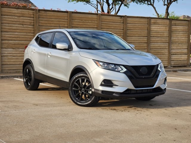 2022 Nissan Rogue Sport S