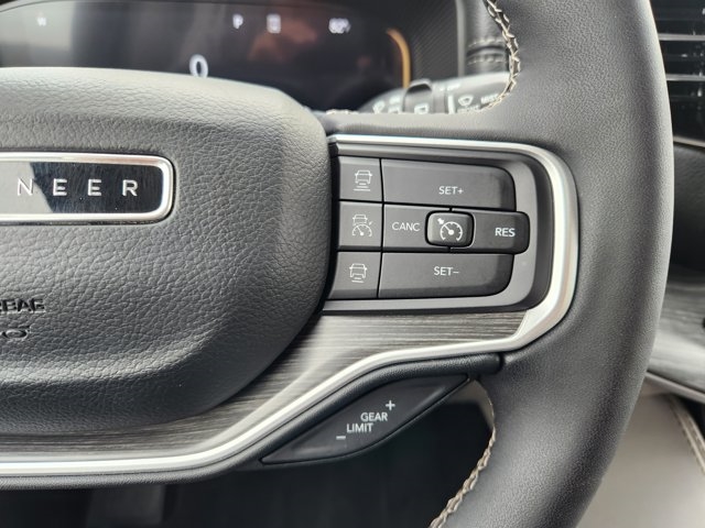 2023 Jeep Wagoneer Series III