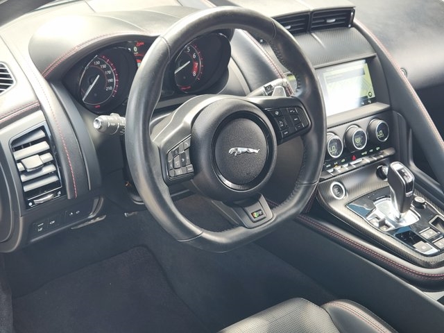 2019 Jaguar F-TYPE R