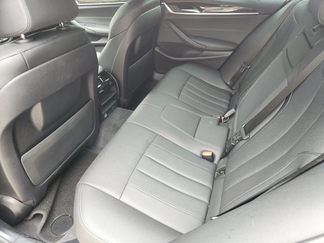 2021 BMW 5 Series 530i