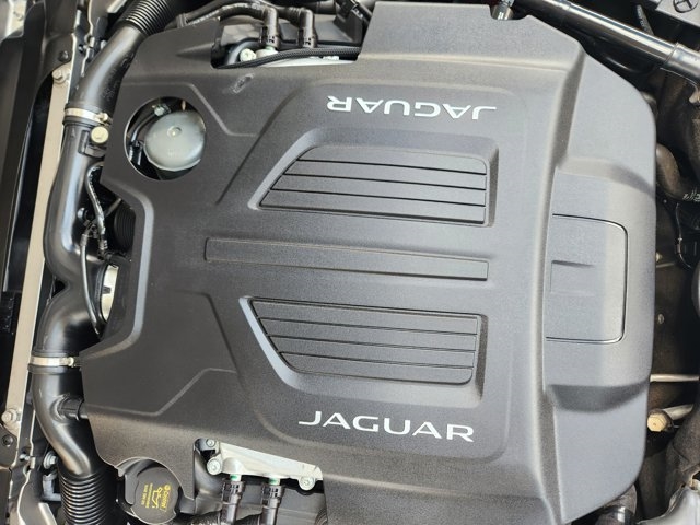 2019 Jaguar F-TYPE R