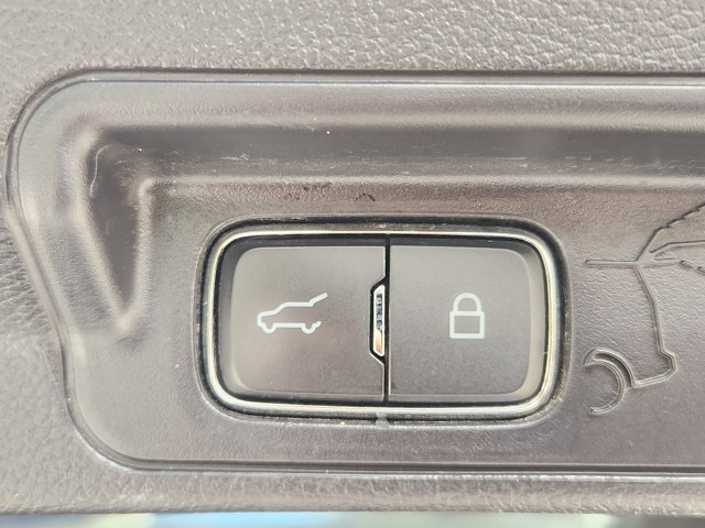 2021 Ford Explorer Base