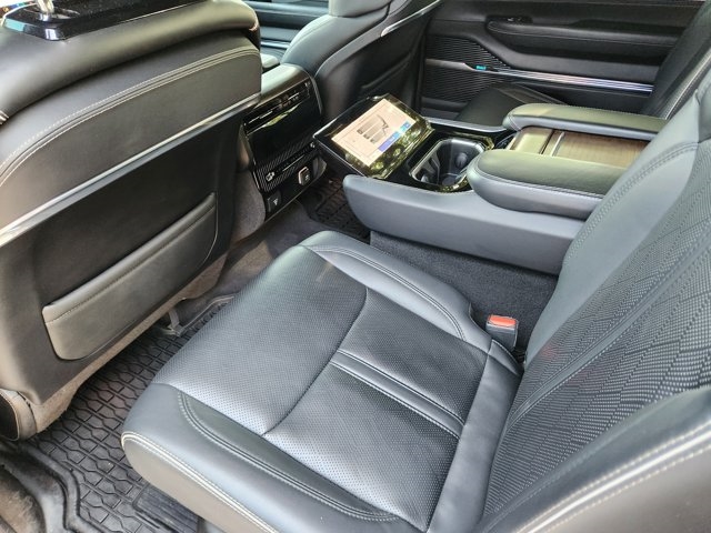 2022 Jeep Grand Wagoneer Series II