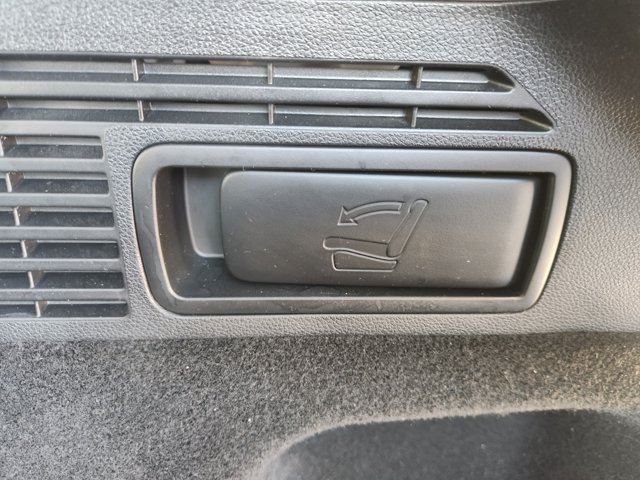 2022 Genesis GV70 2.5T Standard