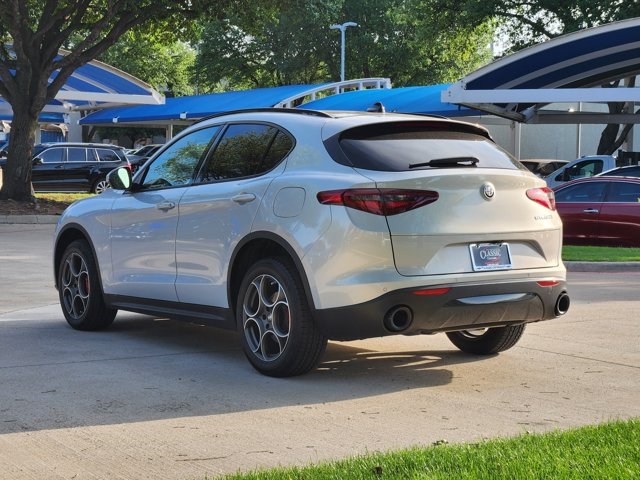 2022 Alfa Romeo Stelvio Sprint