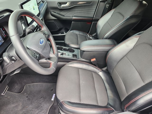 2023 Ford Escape Hybrid ST-Line