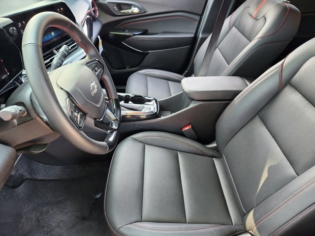 2025 Chevrolet Trax RS