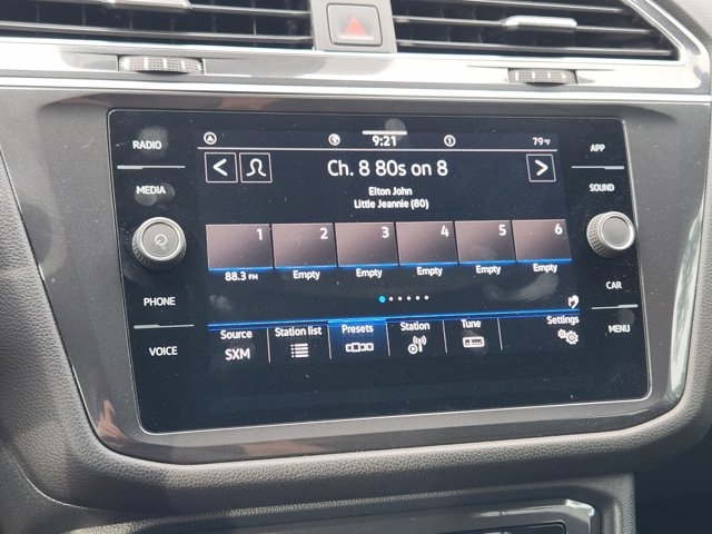 2022 Volkswagen Tiguan SE