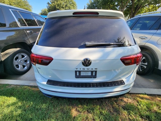 2023 Volkswagen Tiguan SE R-Line Black