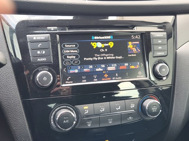 2022 Nissan Rogue Sport S