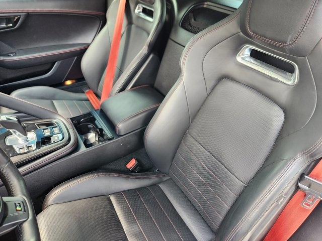 2019 Jaguar F-TYPE R