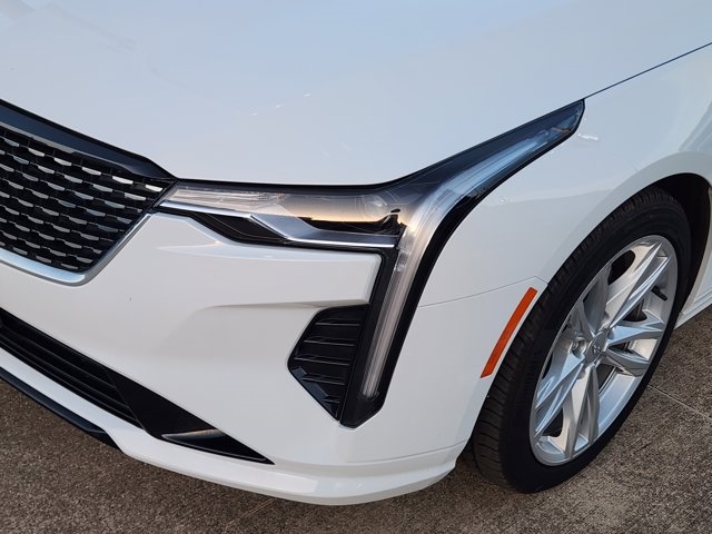 2024 Cadillac CT4 Luxury