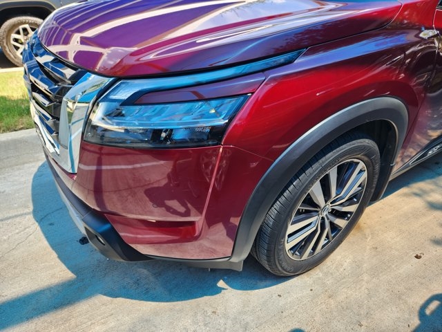2022 Nissan Pathfinder Platinum