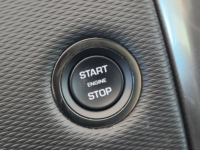 2024 Land Rover Discovery P300 Dynamic SE