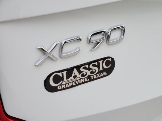 2022 Volvo XC90 T5 Momentum