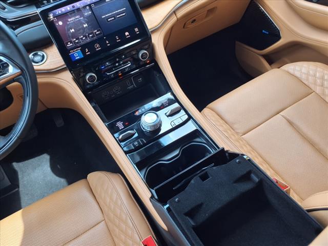 2022 Jeep Grand Cherokee Summit Reserve