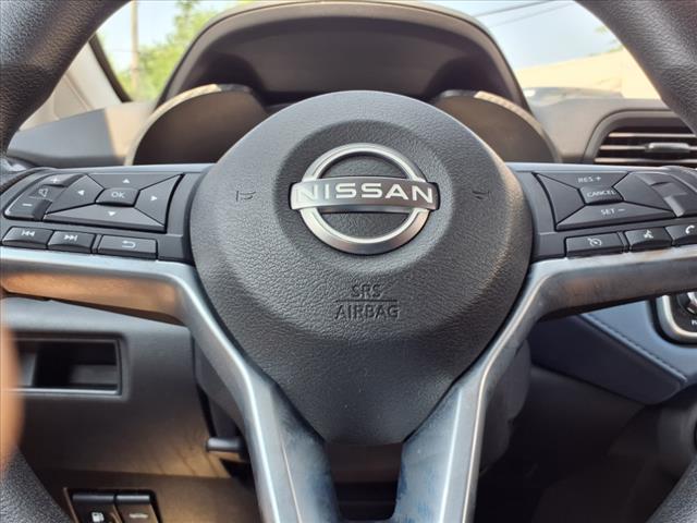 2023 Nissan Versa SV