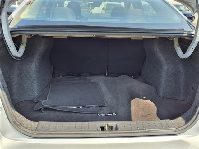 2023 Nissan Versa SV