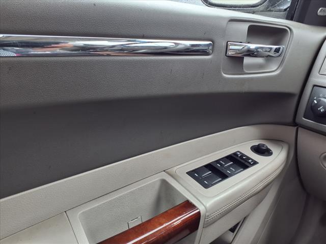 2010 Chrysler 300 C HEMI