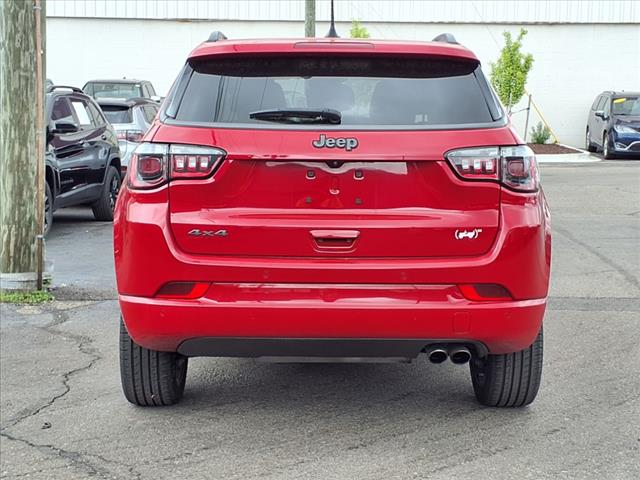 2022 Jeep Compass (Red) Edition