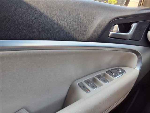 2024 Genesis G70 2.5T Standard