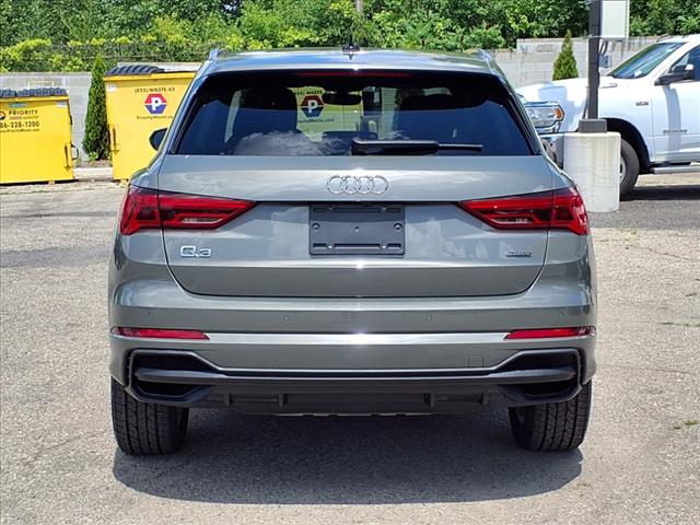 2023 Audi Q3 quattro S line Premium 45 TFSI
