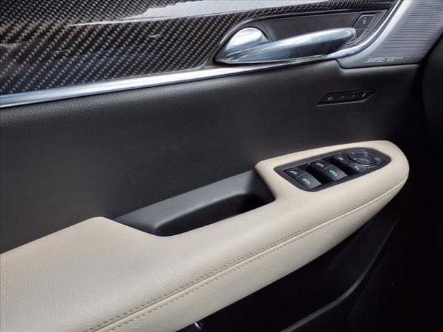 2023 Cadillac XT6 Sport