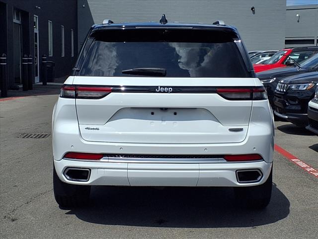 2022 Jeep Grand Cherokee Summit Reserve